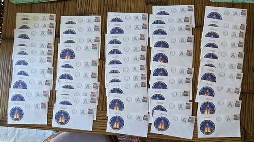 Huge lot nasa sts - 50,