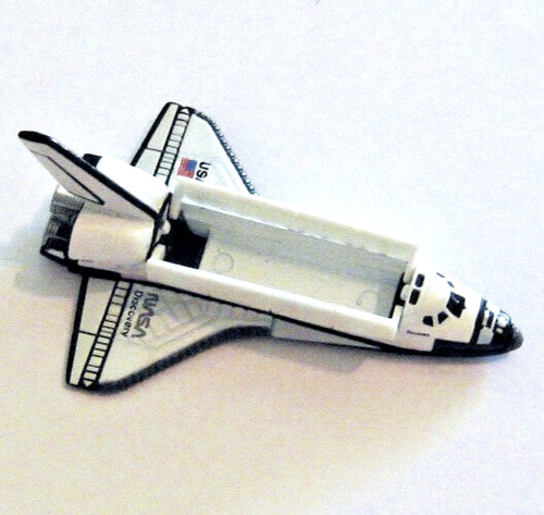 Space shuttle discovery - space,